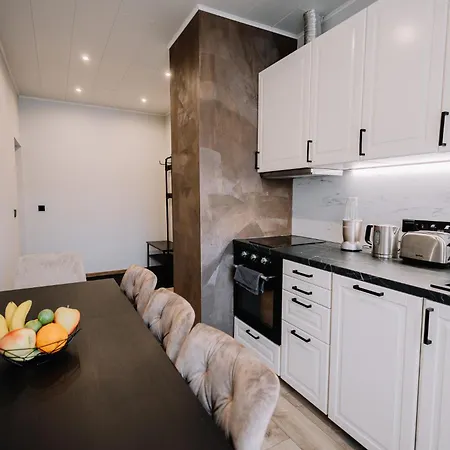 Huoneisto Ringi Heritage Old Town Residences - The Brick & Beam - Terrace & Parking *